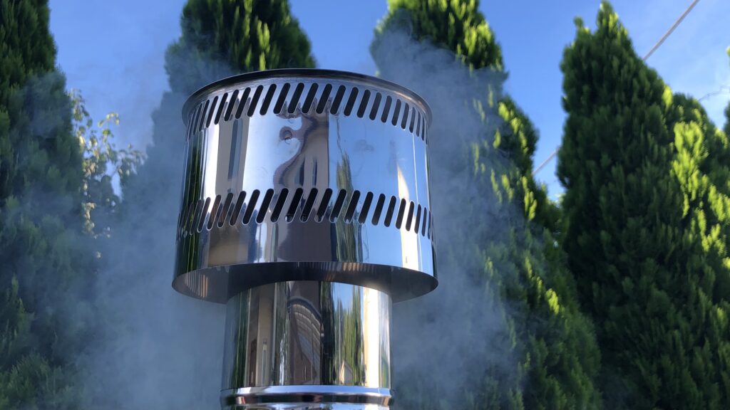 薪ストーブの煙