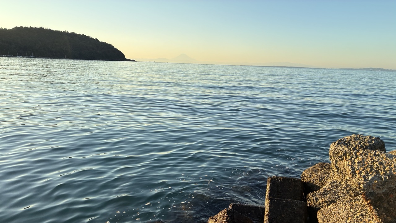 南房総、岡本川の河口です。