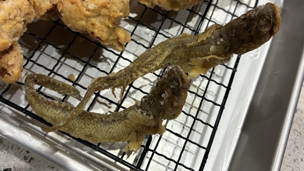 ハゼの唐揚げ